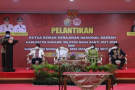 Gubernur Sultra minta Dekranasda motivasi pengrajin naikkan kualitas produk