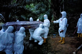 Polsek Sibabangun terlibat langsung dalam pemakaman jenazah pasien COVID-19