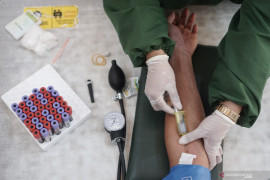 Inggris uji coba tes darah terbesar untuk 50 jenis kanker