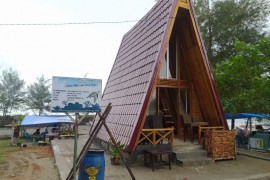 Bengkulu memiliki rumah edukasi pesisir di Pantai Jakat