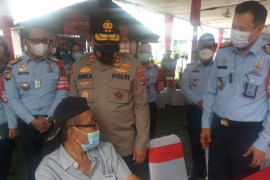 Kapolda Sumut minta warga binaan jangan takut  divaksin