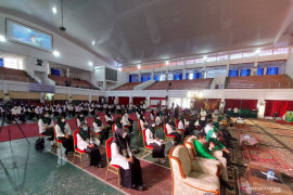 Unand bekali mahasiswa barunya dengan pendidikan ini