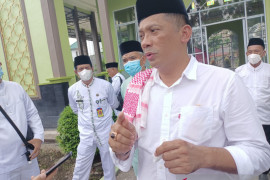 Pelantikan pejabat eselon III dan IV di Meranti menunggu perkara ini usai