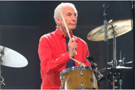 Rolling Stones dikabarkan tetap lanjutkan tur setelah meninggalnya Charlie Watts