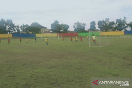 Budi Sudarsono jaring pesepakbola usia dini berbakat asal Belitung