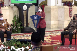 Megawati berpesan agar Jokowi tegar hadapi pandemi COVID-19