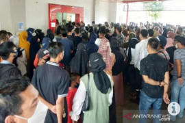 HST residents enthusiastic to get first jab of Moderna