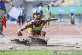 Setyo Budi peringkat ke-10 pada final lompat jauh putra