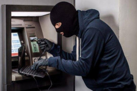 Uang ratusan juta di ATM digasak pencuri