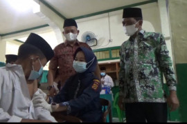 PWNU Jambi fasilitasi vaksinasi santri Ponpes As'ad