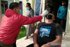 Desa Gadung Toboali lakukan "tracing" kepada masyarakat