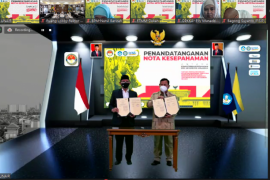 Menhan Prabowo teken kerja sama dengan Unair