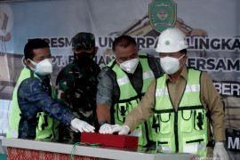 Bupati Tapin bersama H Ijai dan H Ciut resmikan underpass jalan lingkar Binuang