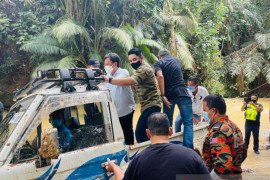 Jasad TKI hanyut di Malaysia ditemukan tertimbun pasir