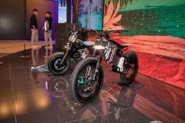 BMW Motorad hadirkan dua AMBY di Munich Motor Show