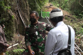 Kodam IX/Udayana  bantu sediakan air bersih di Bali-Nusra
