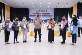 Malut targetkan vaksinasi COVID-19 bagi 2.000 warga dosis per hari, begini penjelasannya