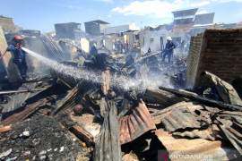 Damkar Makassar : 215 unit rumah terbakar pada Januari-September 2021