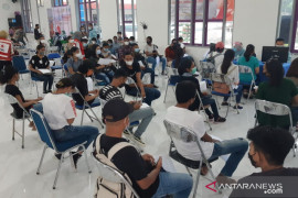 Vaksinasi massal PMI Maluku-ICRC di Ambon targetkan 700 orang, perangi corona