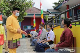 Gubernur Babel mengecek penerapan protokol kesehatan di sekolah