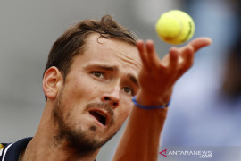 US Open: Medvedev dan Fernandez melenggang ke semifinal