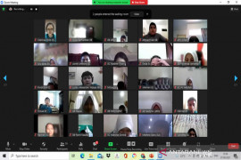 Puluhan siswa SMP Global Andalan belajar Melayu Riau