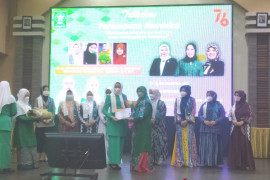 Menaker Ida Fauziah apresiasi para wanita inspiratif versi Fatayat NU Kalsel