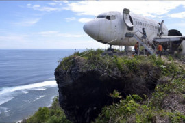 Pembangunan fasilitas wisata bernuansa pesawat