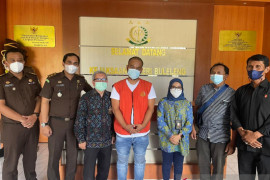 DJP Bali serahkan pengemplang pajak Rp1,3 miliar ke Kejari Buleleng