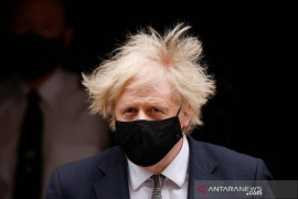 Hadiri pesta saat 'lockdown', PM Inggris Boris Johnson minta maaf