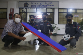 Tim Robotika UMM siap menerbangkan pesawatnya pada ajang UAV di Turki