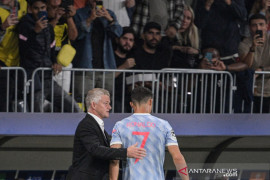 Solskjaer sebut alasan ganti Ronaldo dan Bruno  saat hadapi Young Boys