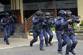 Latihan gabungan Brigif 4 Marinir/BS bersama Denjaka TNI AL