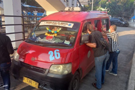 Isap ganja saat tunggu penumpang, dua sopir angkot dibekuk polisi