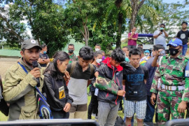 Korban kekerasan KKB di Kiwirok dievakuasi menggunakan Caracal TNI-AU