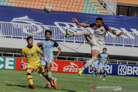 Persela Lamongan Lawan Persita Page 1 Small