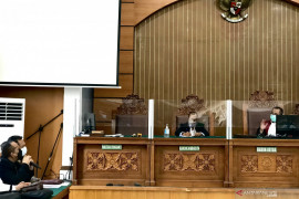 Hakim perintahkan Yahya Waloni dihadirkan ke praperadilan PN