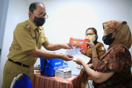 Pemkot Makassar percepat program vaksinasi COVID-19 di 100 RT