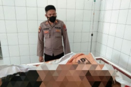 Hendak memperbaiki payung jualannya, Agus temukan mayat di Pantai Pandan