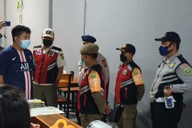 Satpol PP Sumsel sanksi sosial ratusan pelanggar protokol kesehatan