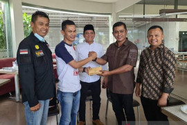 Dana hibah KONI dinolkan, warga Kab. Solok kumpulkan uang bagi atlet ke PON, ini terkumpul