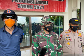 Pemadaman kobaran  api di sumur minyak ilegal Bajubang butuhkan tim ahli