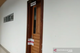 Sejumlah ruangan pemkab disegel usai KPK OTT Bupati Kolaka Timur Andi Merya Nur