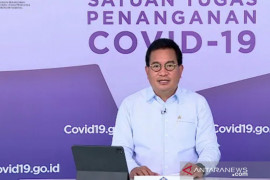 Schools must halt offline learning if COVID case detected: Adisasmito