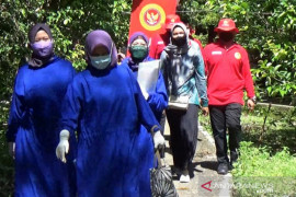 Video-Bupati HSS apresiasi BIN Kalsel dekatkan layanan vaksinasi ke masyarakat