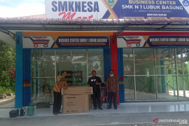 Untuk tempat praktek para siswanya, ini yang dibuka oleh SMKN 1 Lubukbasung