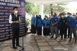 Bupati lepas relawan KNPI ke Katingan bantu warga pascabanjir