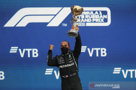 Juarai GP Rusia, Hamilton klaim kemenangan ke-100 di F1