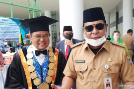 ULM berikan penghargaan kehormatan bagi Gubernur Kalsel Sahbirin Noor