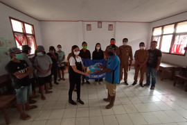 GAMKI Minahasa bantu korban banjir bandang di Minahasa Tenggara